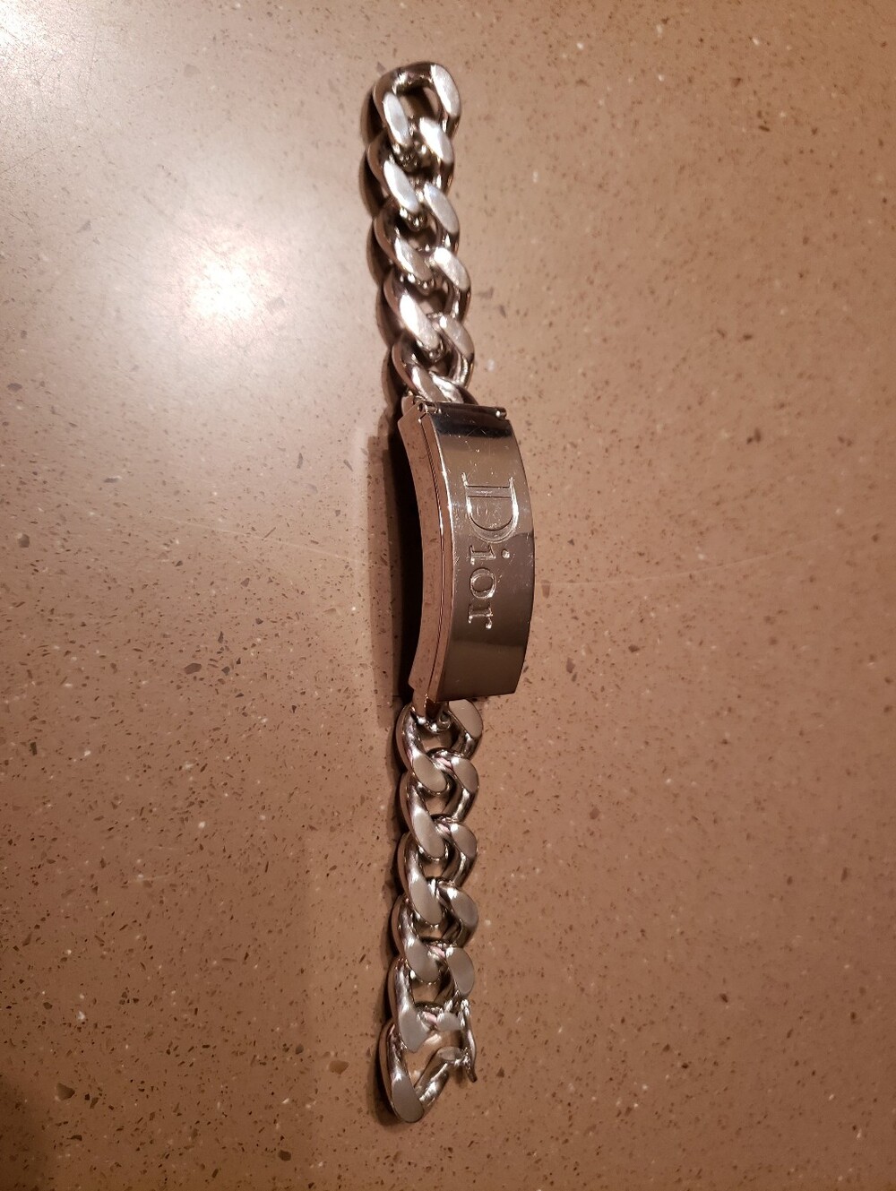 Christian Dior Silver Tone Chunky Chain Bracelet With Lipgloss - Picture 4 of 8